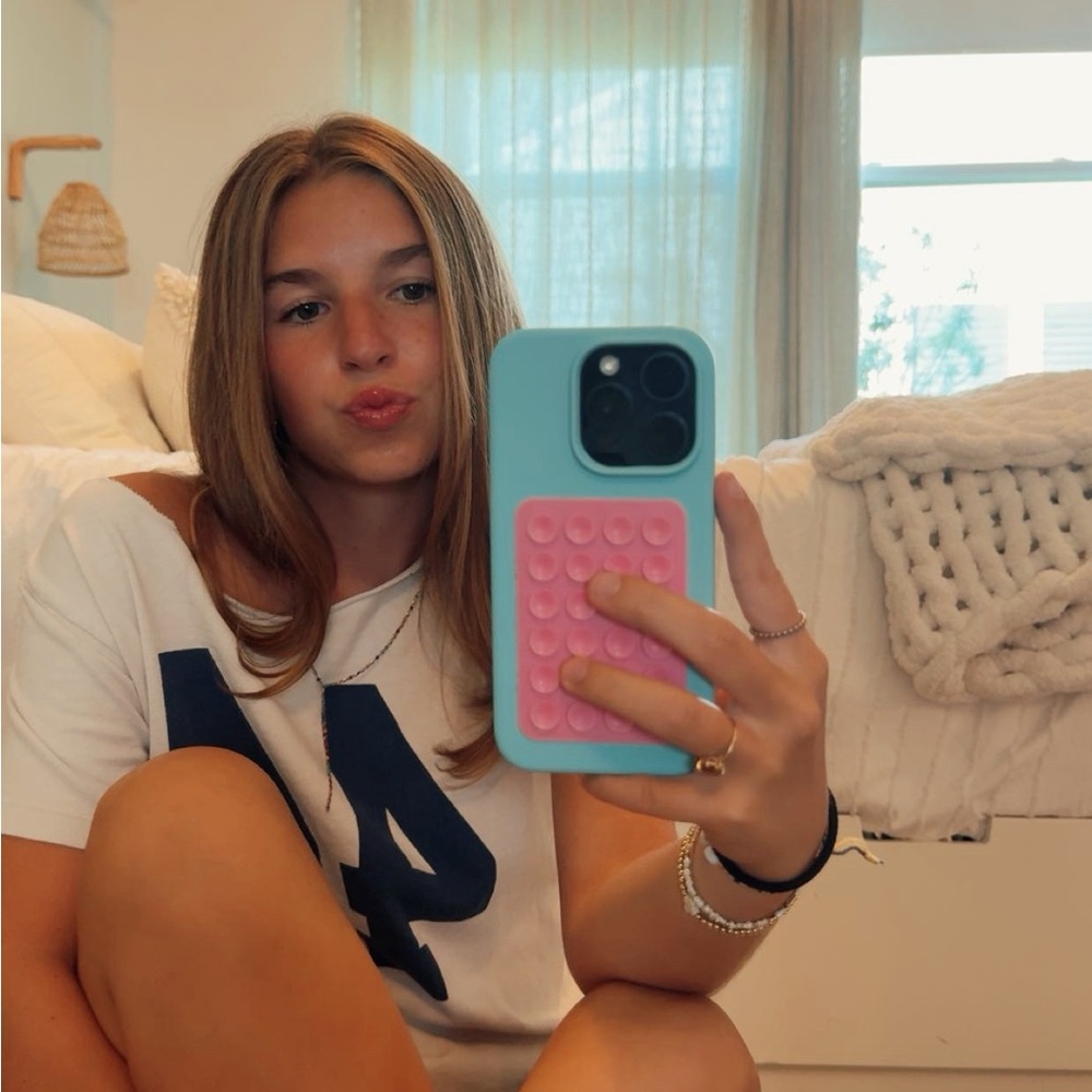 Meet your Posher, Audrey